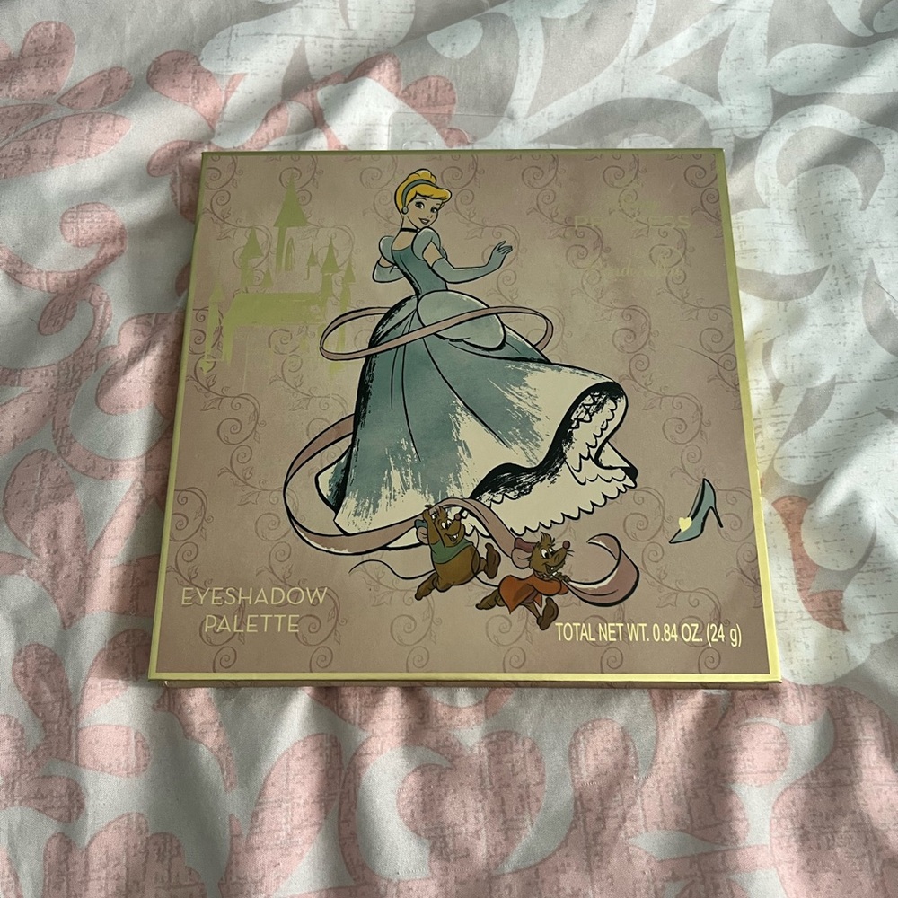 Disney Cinderella Gold and Cream Eyeshadow Palette